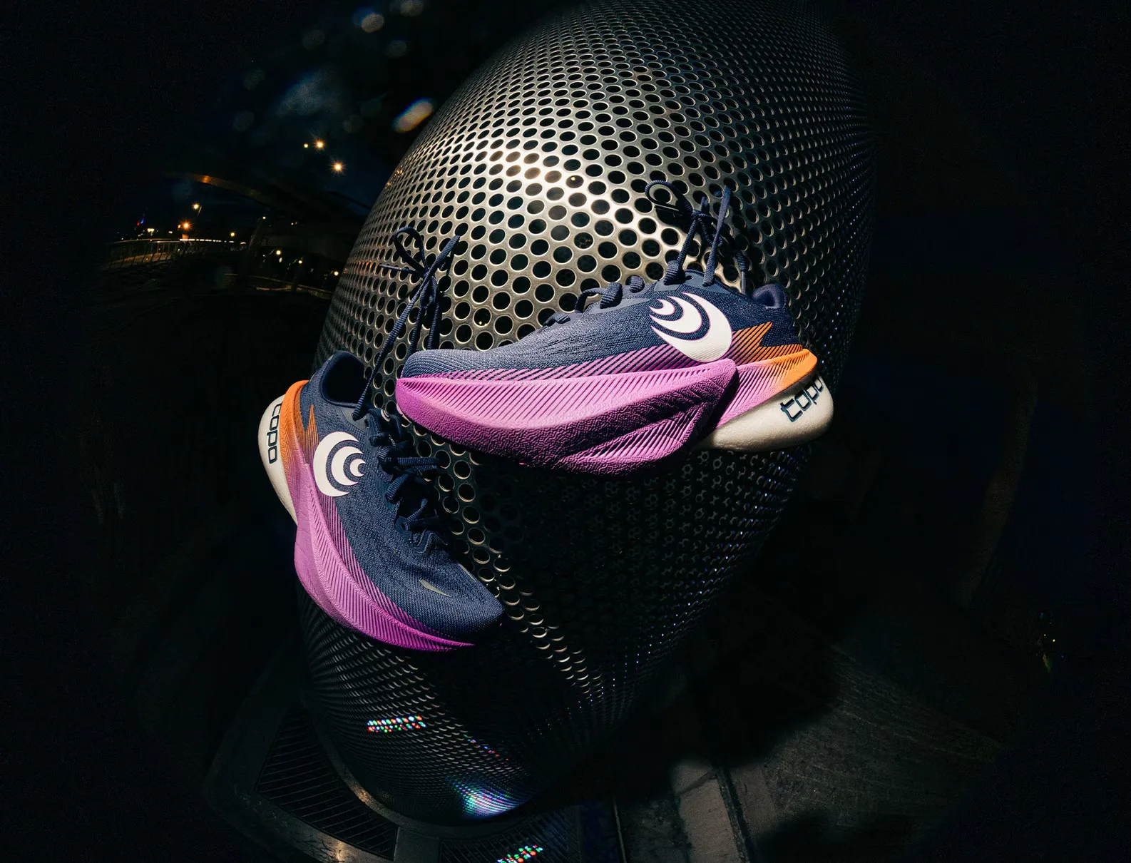 Femme Specter 3 - Image 7
